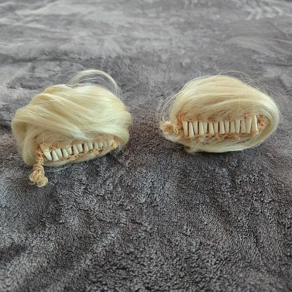 Blonde Clip On Hair Buns And Wig - Picture 7 of 9